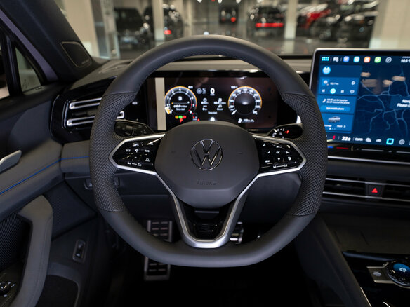 2026 Volkswagen Tiguan L Pro III (China Market), серый, 5000000 рублей - вид 10
