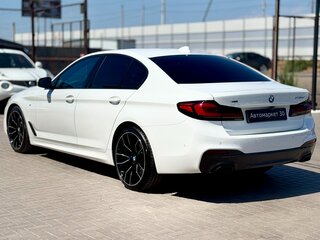 2018 BMW 5 серии 530d xDrive VII (G30/G31/G38), белый, 4749990 рублей, вид 5