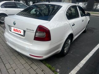 2012 Skoda Octavia II (A5) Рестайлинг, белый, 499000 рублей, вид 3
