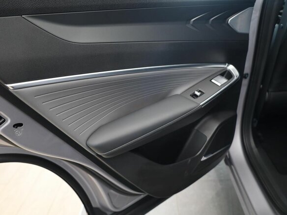 2026 Geely Cityray, серебристый, 3344990 рублей - вид 8