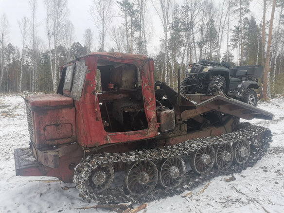 1990 АТЗ ТТ-4, красный, 300000 рублей
