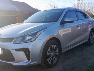2019 Kia Rio IV, серебристый, 1580000 рублей, вид 5