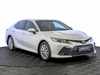 2021 Toyota Camry VIII (XV70) Рестайлинг, белый, 3190000 рублей, вид 3