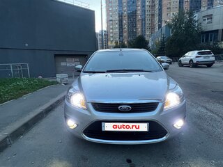 2009 Ford Focus II Рестайлинг, серебристый, 570000 рублей, вид 3