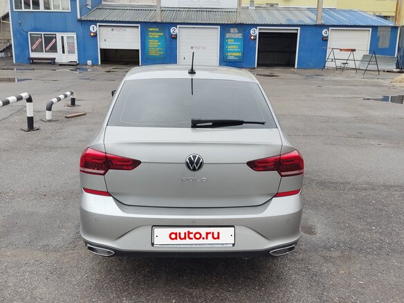 2022 Volkswagen Polo VI, серый, 2250000 рублей - вид 2