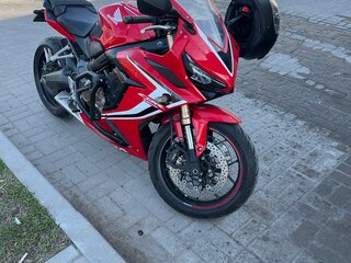 2020 Honda CBR 650R, красный, 950000 рублей, вид 1