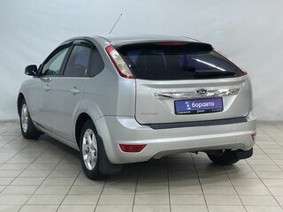 2009 Ford Focus II Рестайлинг, серебристый, 650000 рублей, вид 5