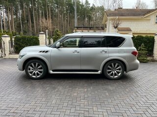 2011 Infiniti QX56 II, серебристый, 1400000 рублей, вид 2