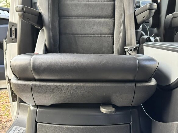 2015 Volkswagen Multivan T6, белый, 4200000 рублей - вид 29