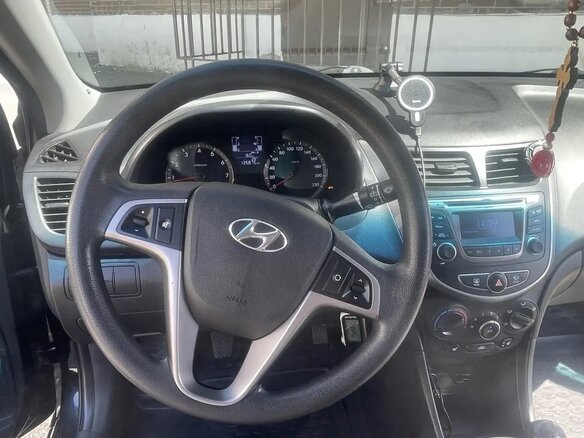 2016 Hyundai Solaris I Рестайлинг, чёрный, 1000050 рублей - вид 15
