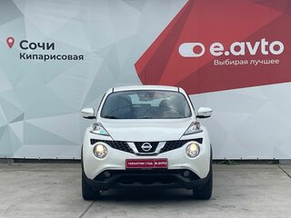 2015 Nissan Juke I Рестайлинг, белый, 1108000 рублей, вид 2