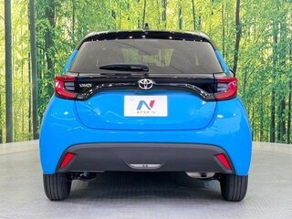 2022 Toyota Yaris IV, голубой, 808000 рублей, вид 5