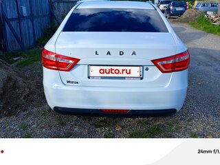 2017 Lada (ВАЗ) Vesta I, белый, 850000 рублей, вид 2