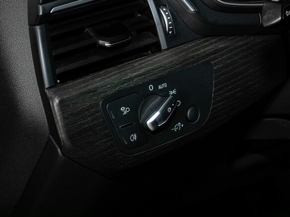 2019 Audi A4 V (B9), красный, 2298000 рублей - вид 14