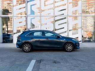 2018 Kia Ceed III, синий, 1682000 рублей, вид 5