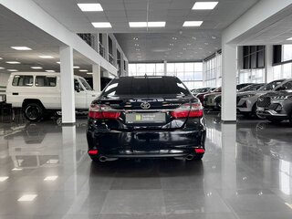2015 Toyota Camry VII (XV50) Рестайлинг, чёрный, 1950000 рублей, вид 4