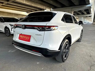 2025 Honda Vezel II Рестайлинг, белый, 1900000 рублей, вид 4