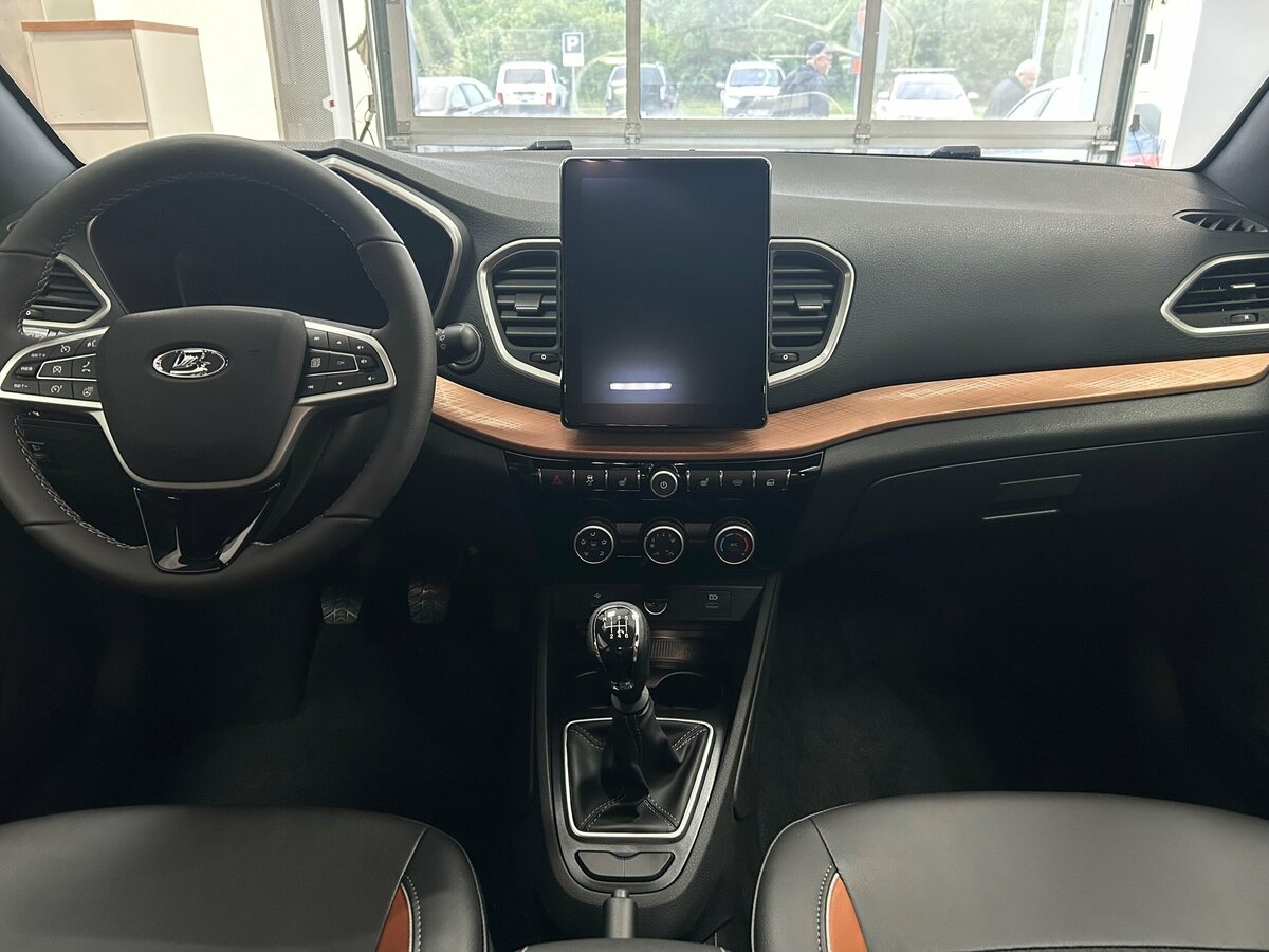 Открыть фотографии: Lada (ВАЗ) Vesta I Рестайлинг (NG)