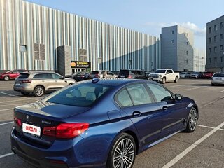 2019 BMW 5 серии 530d xDrive VII (G30/G31/G38), синий, 4200000 рублей, вид 5