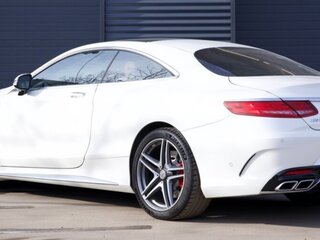 2017 Mercedes-Benz S-Класс AMG 63 AMG III (W222, C217), белый, 7900000 рублей, вид 4