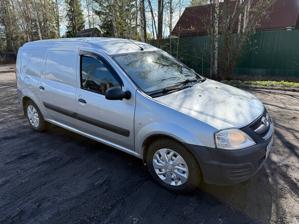 2014 Lada (ВАЗ) Largus I, серебристый, 488000 рублей