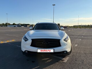 2011 Infiniti FX37 II (S51), белый, 1550000 рублей, вид 3