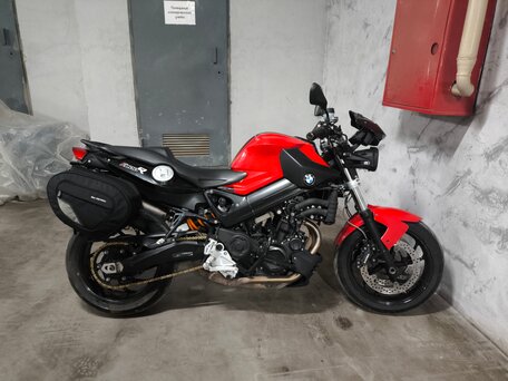 2011 BMW F 800 R, красный, 400000 рублей, вид 4