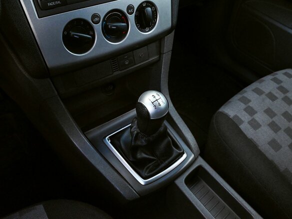 2006 Ford Focus II, голубой, 335000 рублей - вид 9