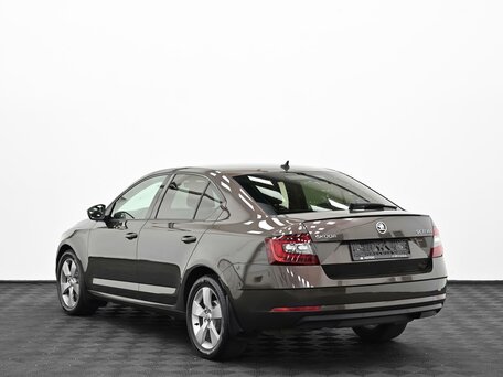 2017 Skoda Octavia III (A7) Рестайлинг, коричневый, 1595000 рублей, вид 4