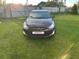 2013 Hyundai Solaris I, фиолетовый, 685000 рублей, вид 1