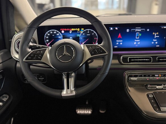 2026 Mercedes-Benz V-Класс Long 300 d длинный III (W447) Рестайлинг 2, чёрный, 17000000 рублей - вид 35