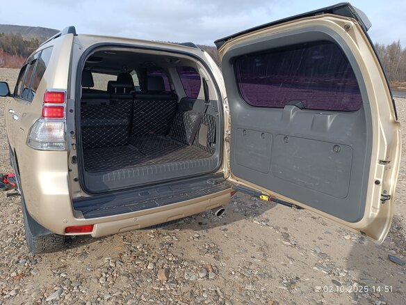 2010 Toyota Land Cruiser Prado 150 Series, золотистый, 2740000 рублей - вид 18