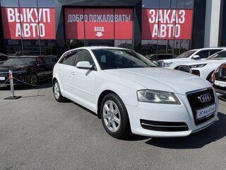 2011 Audi A3 II (8P) Рестайлинг 2, белый, 750000 рублей, вид 3