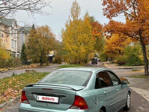 2002 Ford Focus I Рестайлинг, зелёный, 130000 рублей - вид 3