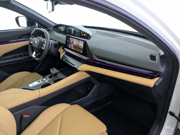 2023 Changan UNI-V I, белый, 2100000 рублей - вид 10
