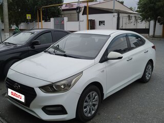 2018 Hyundai Solaris II, белый, 1000000 рублей, вид 2