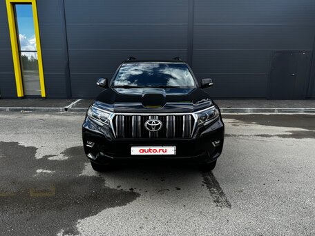 2020 Toyota Land Cruiser Prado 150 Series Рестайлинг 2, чёрный, 5350000 рублей, вид 2
