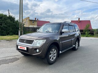 2011 Mitsubishi Pajero IV Рестайлинг 1, коричневый, 2000000 рублей, вид 1