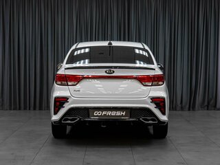 2017 Kia Rio IV, белый, 1139000 рублей, вид 4