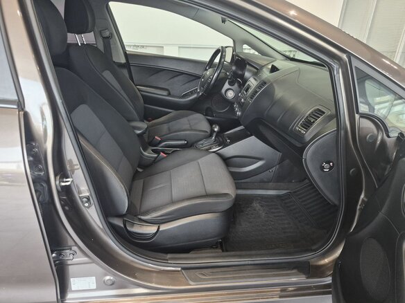 2013 Kia Cerato III, бежевый, 986000 рублей - вид 13