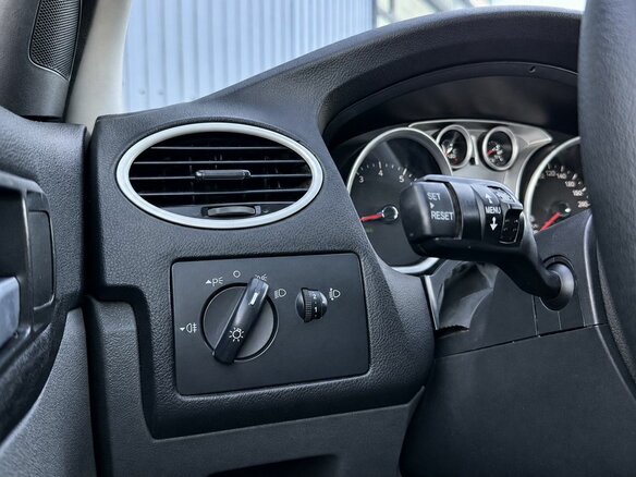 2008 Ford Focus II Рестайлинг, синий, 530000 рублей - вид 13
