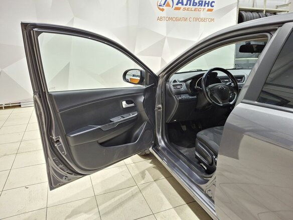 2015 Kia Rio III Рестайлинг, серый - вид 20