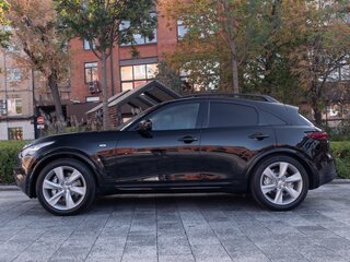 2016 Infiniti QX70, чёрный, 4200000 рублей, вид 3