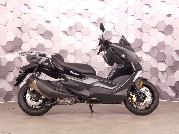 2024 BMW C 400 GT, чёрный - вид 2