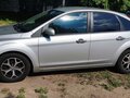2011 Ford Focus II Рестайлинг, серебристый, 360000 рублей - вид 2