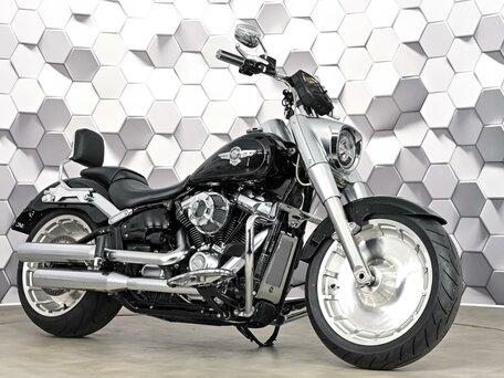 2017 Harley-Davidson Fat Boy, чёрный, 1729000 рублей, вид 1