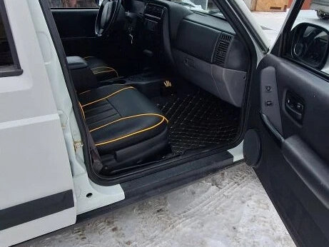 1990 Jeep Cherokee II (XJ), серый, 950000 рублей - вид 11