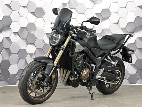 2025 Honda CB 650R, чёрный, 1177000 рублей, вид 2