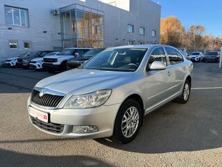 2012 Skoda Octavia II (A5) Рестайлинг, серебристый, 782317 рублей, вид 4