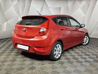 2011 Hyundai Solaris I, красный, 597000 рублей, вид 2